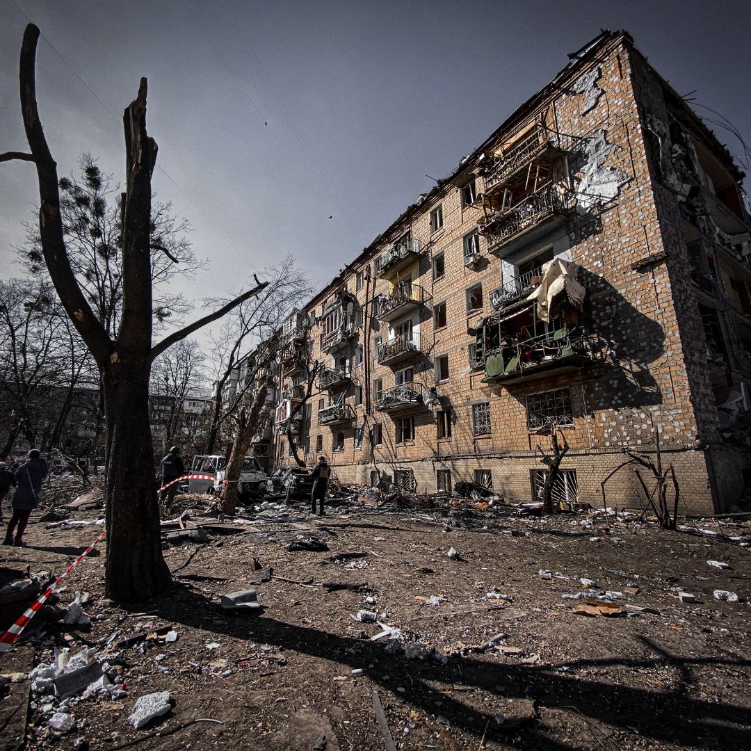 zniszczony dom wojna w Ukrainie