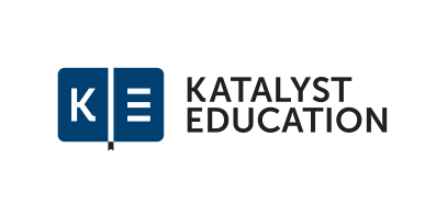 Logo firmy Katalyst Education z symbolem otwartej księgi i tekstem 