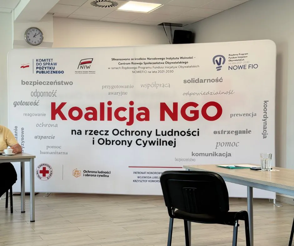 Baner informacyjny o Koalicji NGO